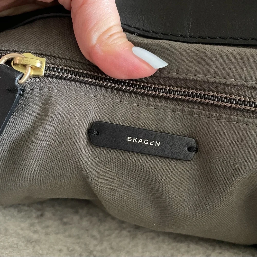 Skagen Black Leather Messenger Bag